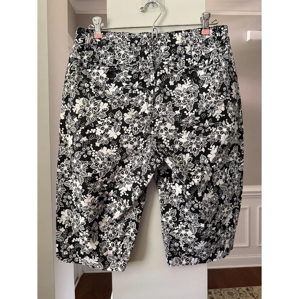 Bandolino Denim Black/White Floral Bermuda Shorts Sz 8